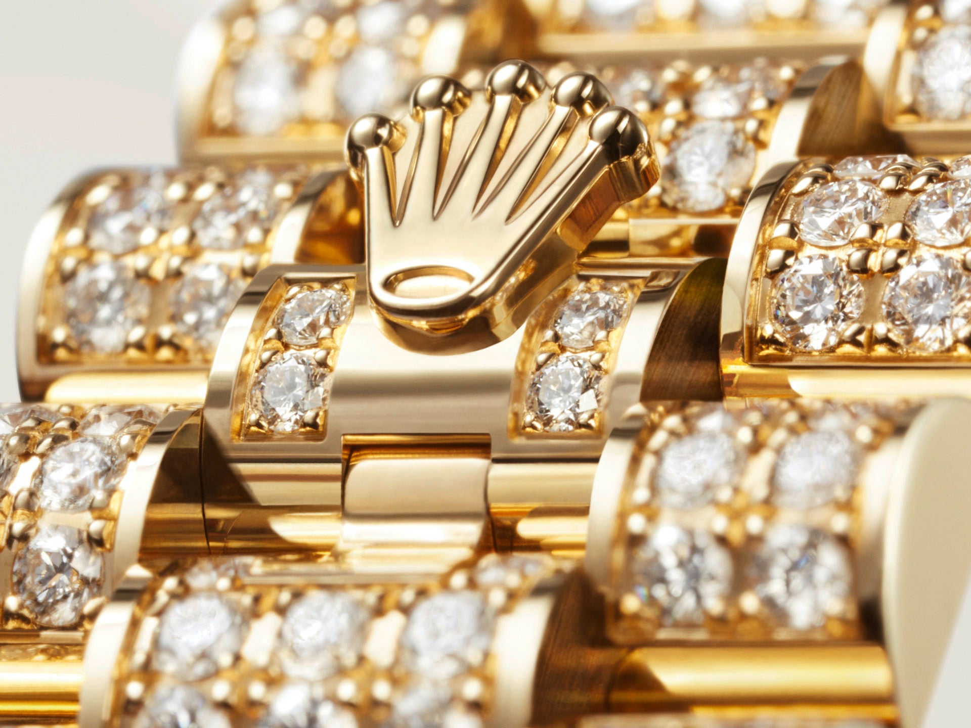 Why People Are Using Luxury Watches As Investments