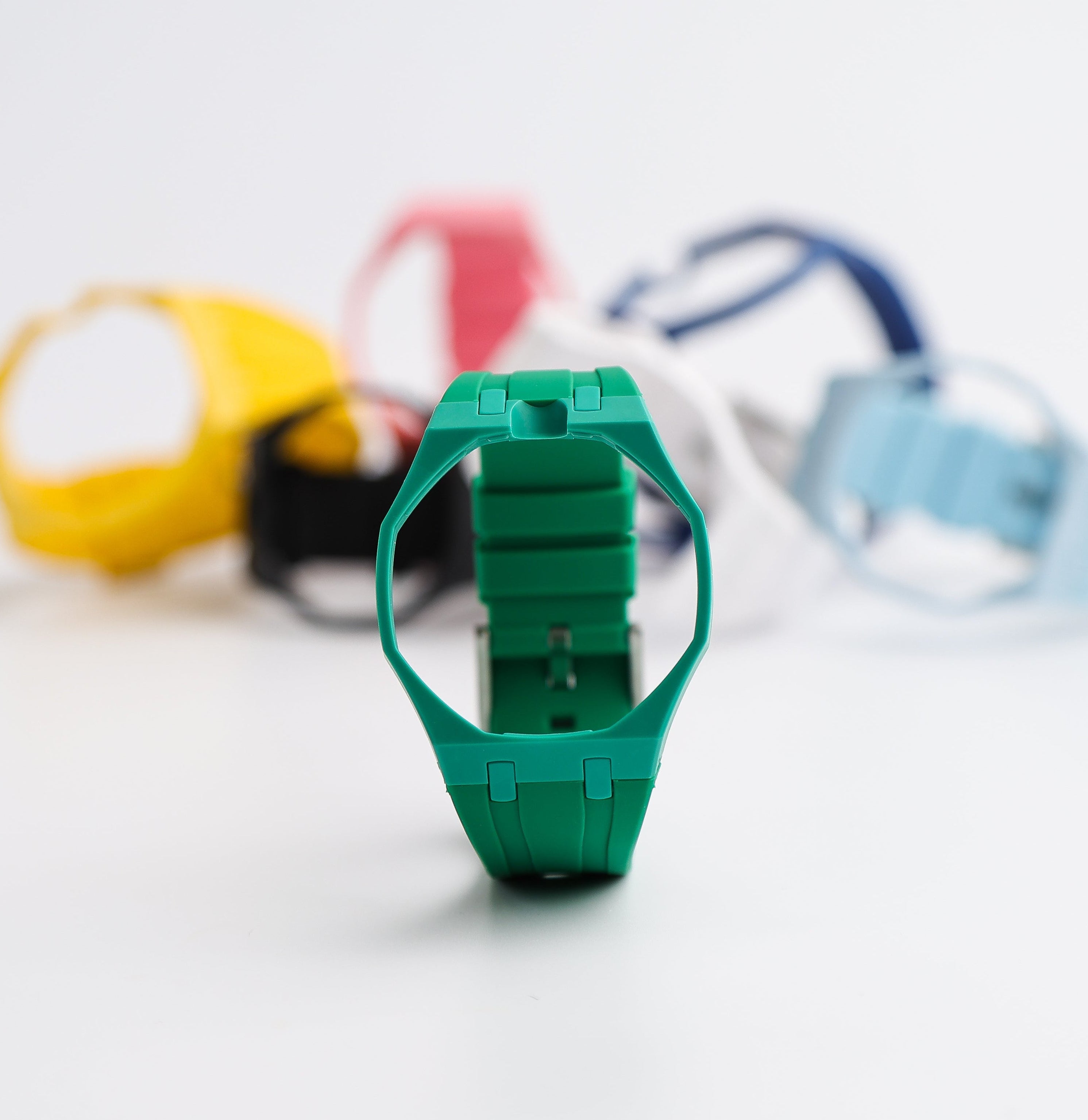 Green Royal Pop Strap With Straps In Back