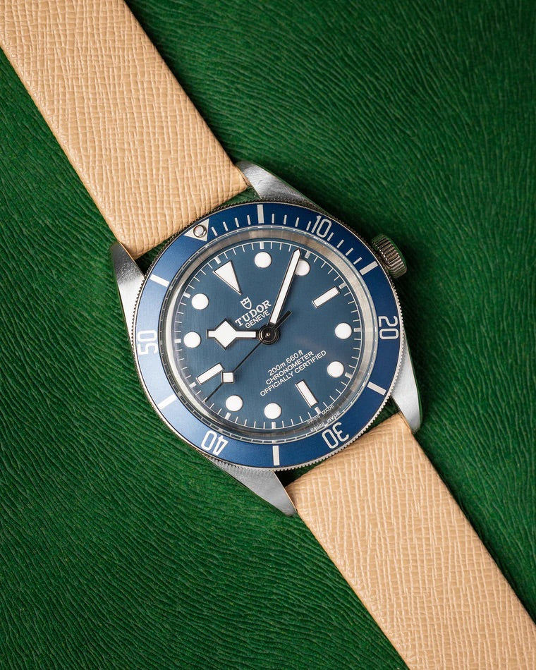 Correa de reloj de piel saffiano beige para Omega Seamaster