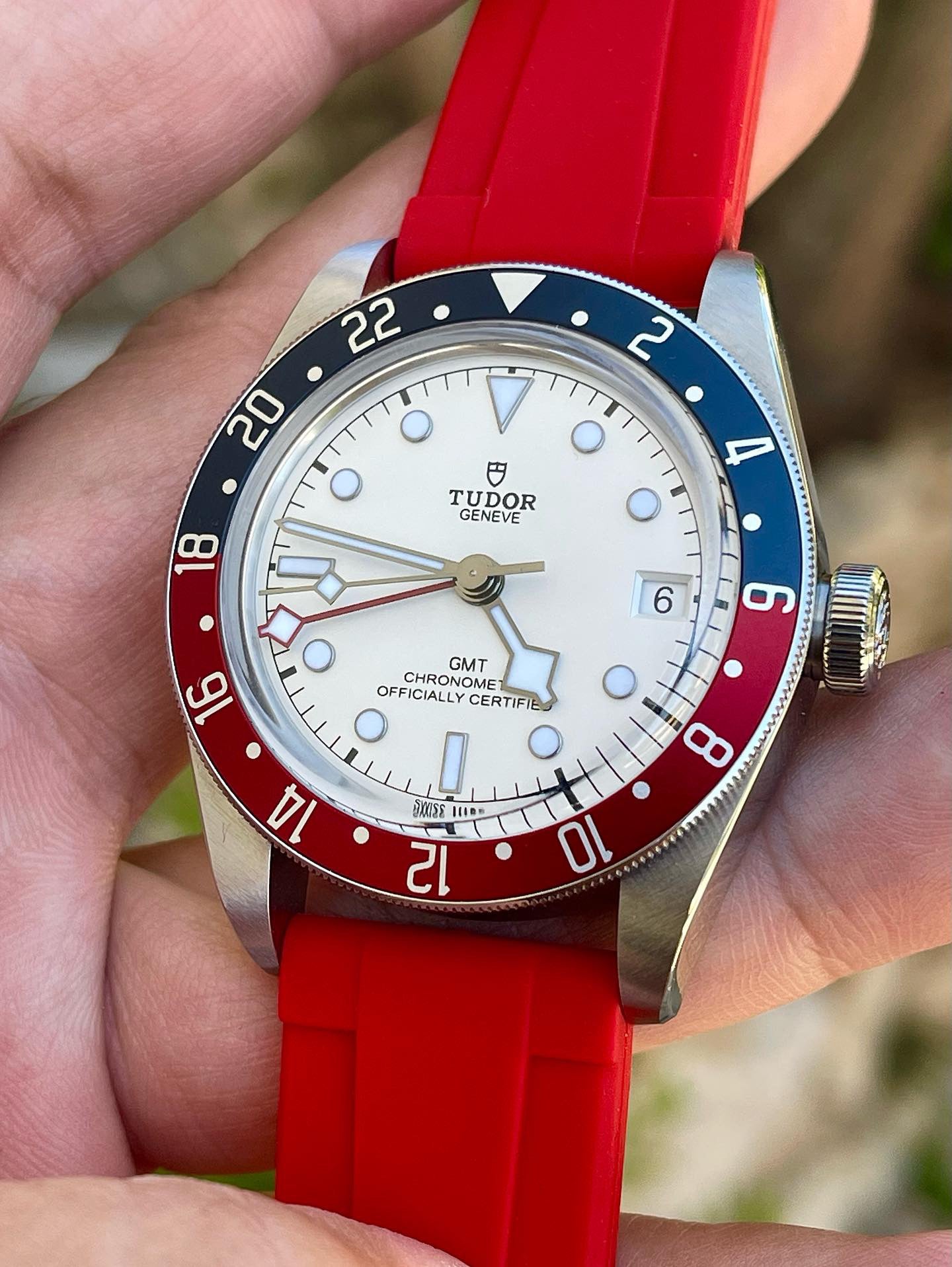 Correa de caucho de liberación rápida para reloj Tudor Black Bay, color rojo escarlata