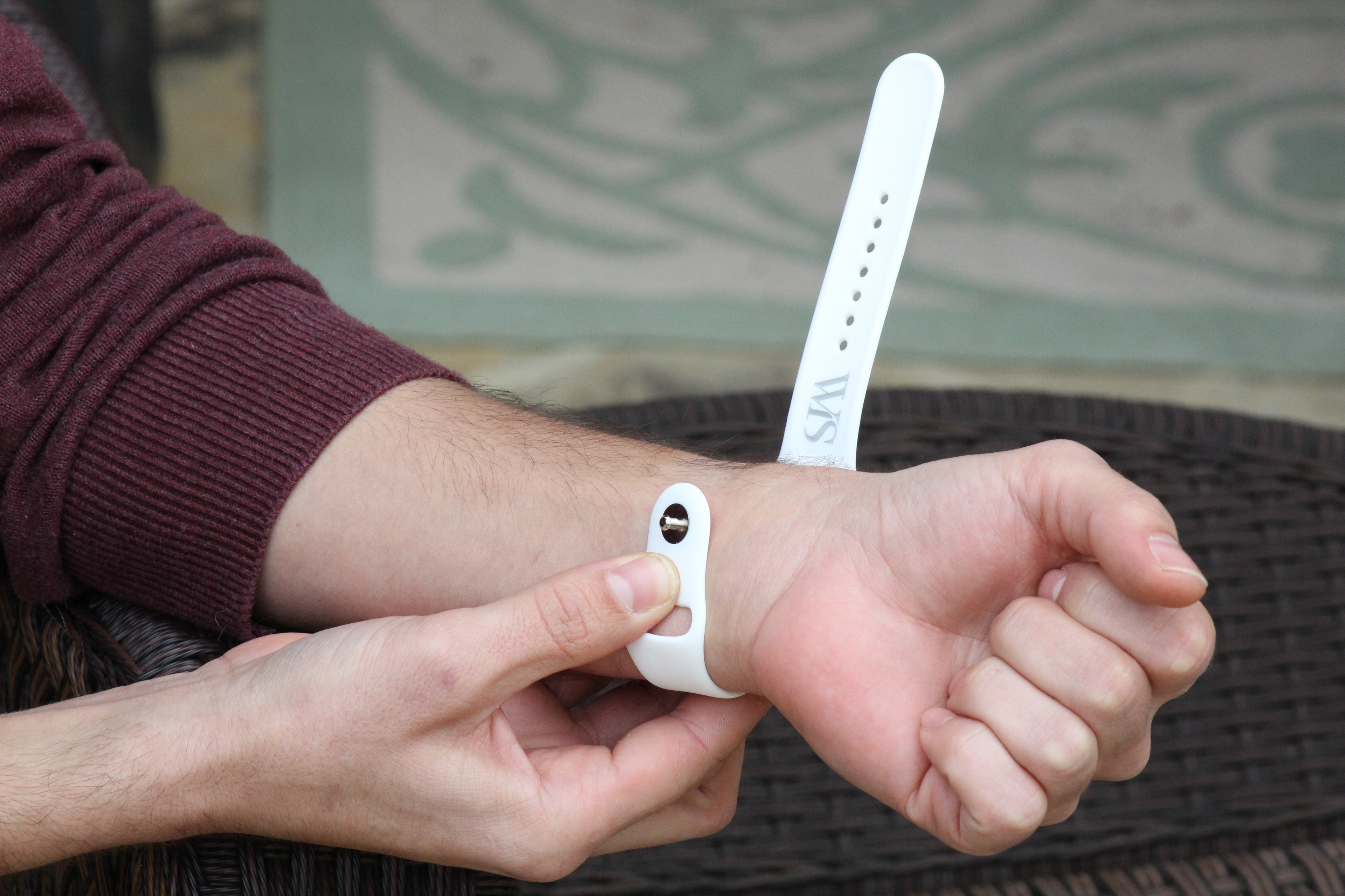 White - Rubber Watch Strap For Apple Watch