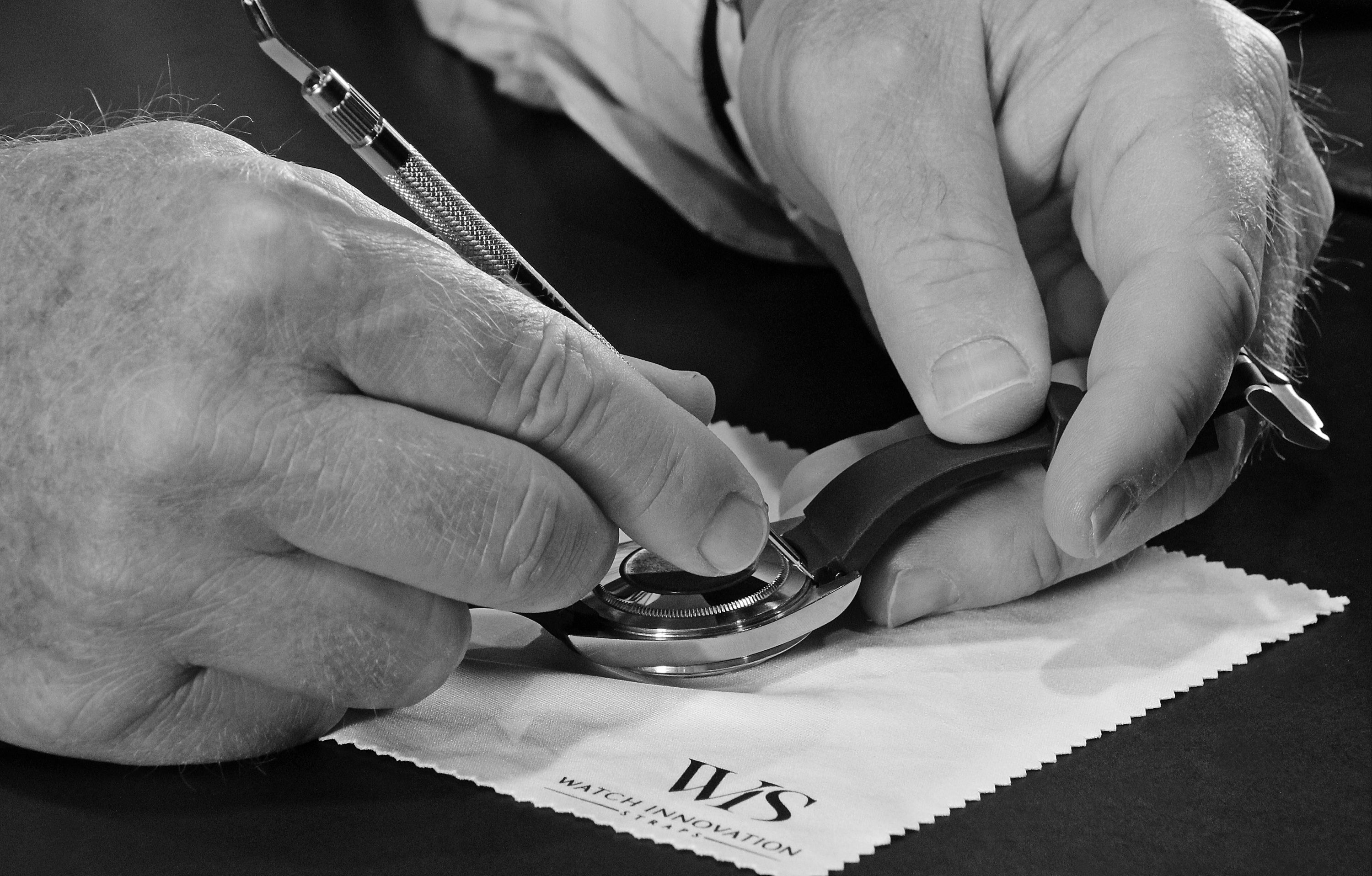 How To Remove Watch Links From Your Watch Bracelet