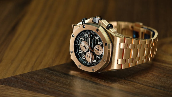 Audemars Piguet Royal Oak vs. Royal Oak Offshore: The Duality of Elegance and Sportiness
