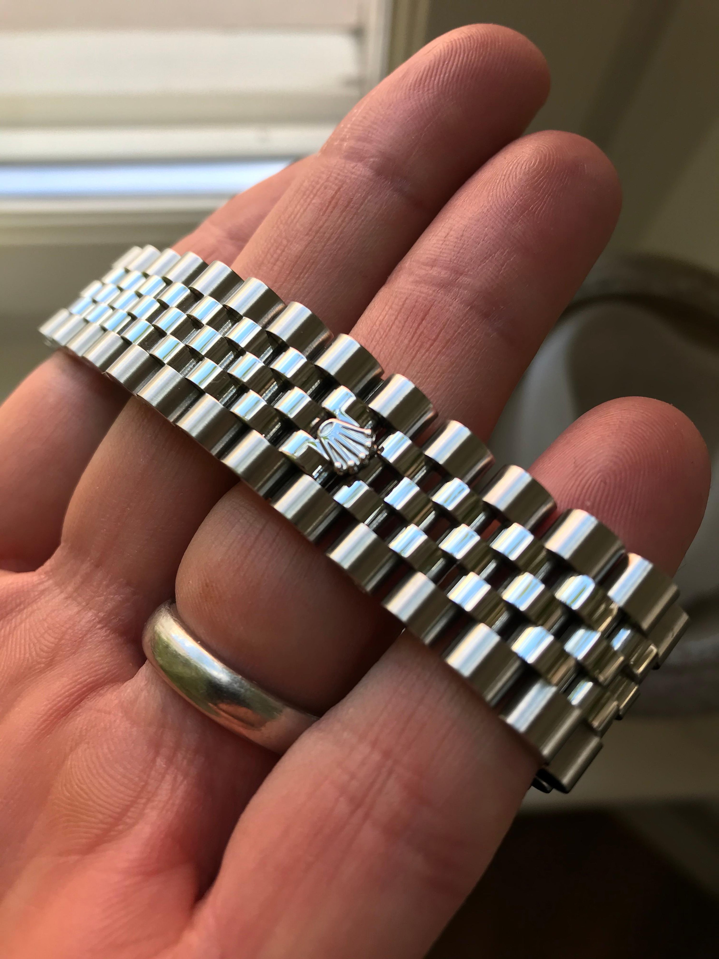 The Rolex Jubilee Bracelet: A Fusion of Style, Durability, and Comfort