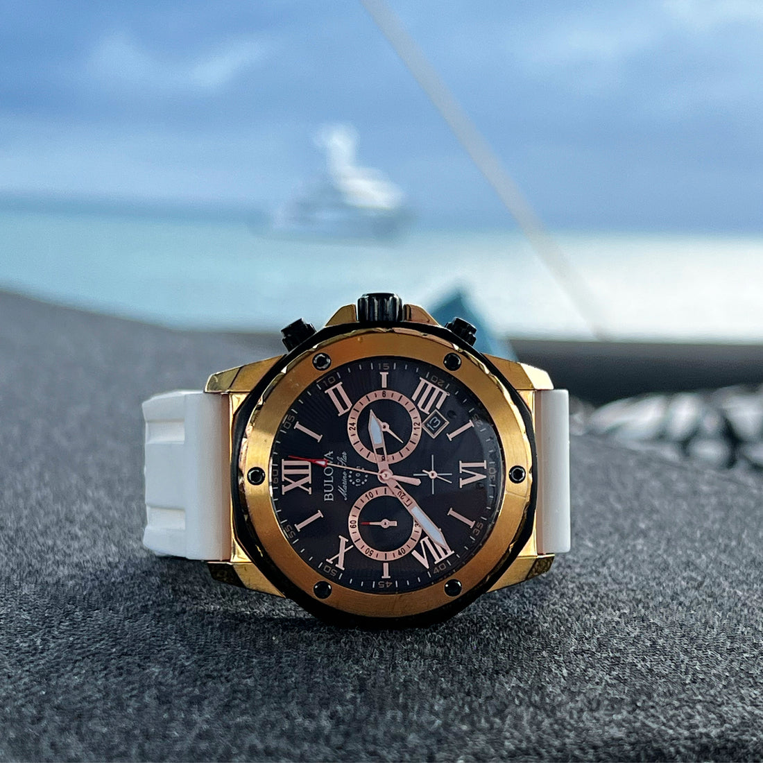 Correa de caucho color blanco perla para reloj Bulova Marine Star